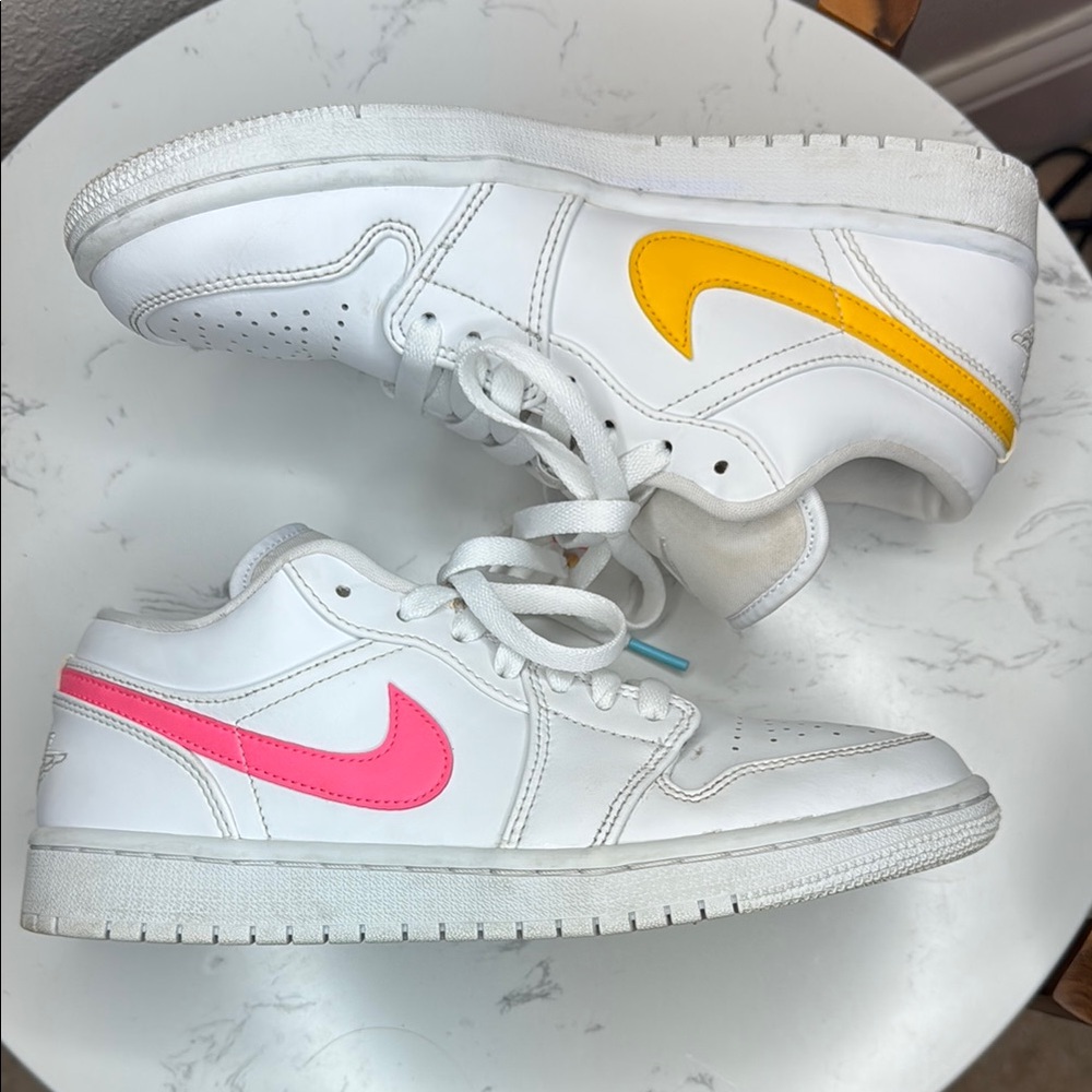 Nike Air Jordan 1 Low Mens 7.5 (9 w) white neon Multi-Color Swoosh Sneakers CW…‎ - Picture 14 of 16
